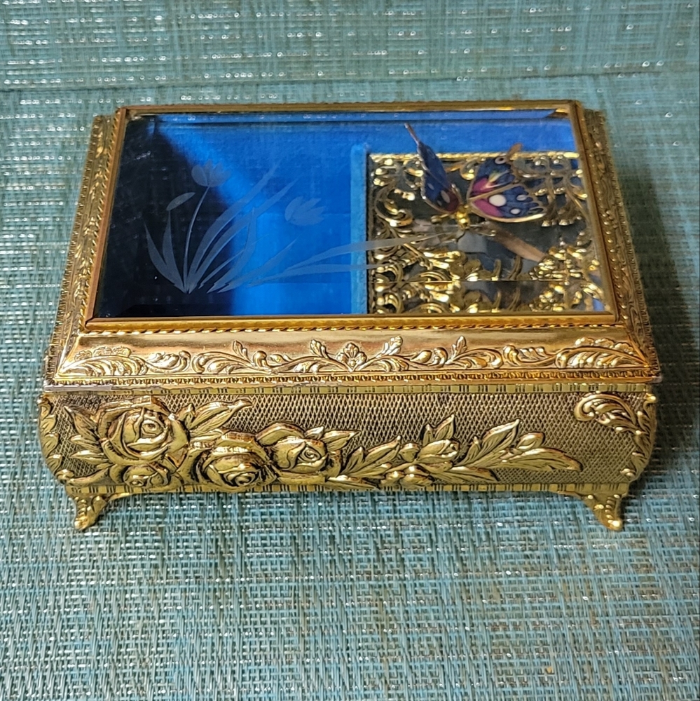 WESTLAND VINTAGE JEWELRY MUSIC BOX ENAMELED AUTOMATON BUTTERFLY.